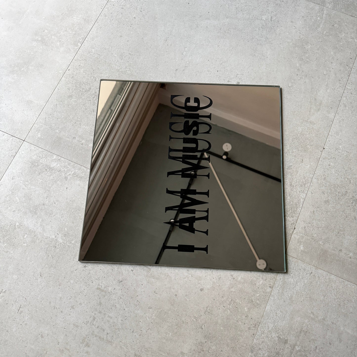 IAMMUSIC MIRROR