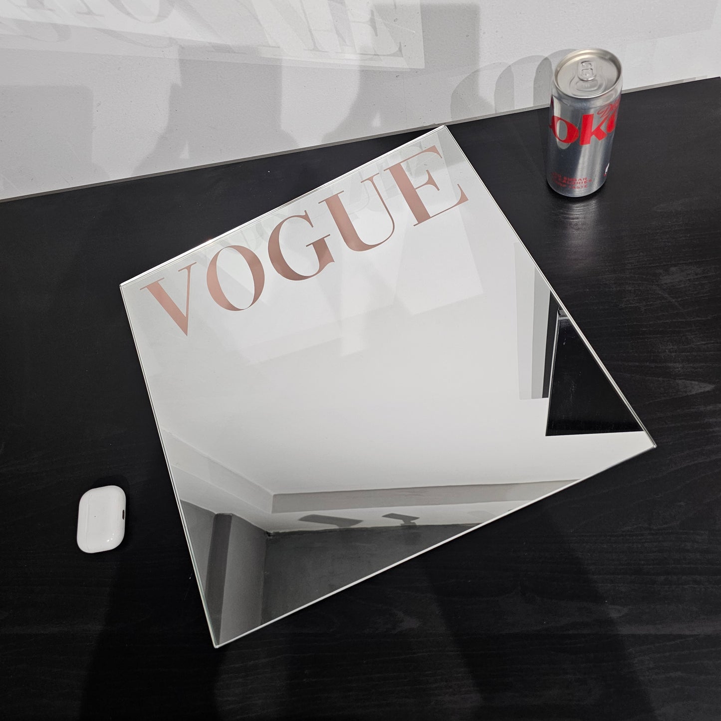 VOGUE MIRROR