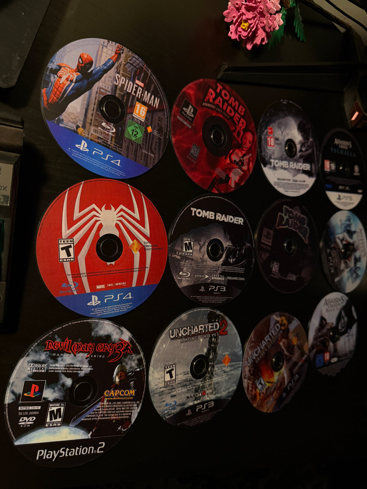 GAME CD DECOR SET