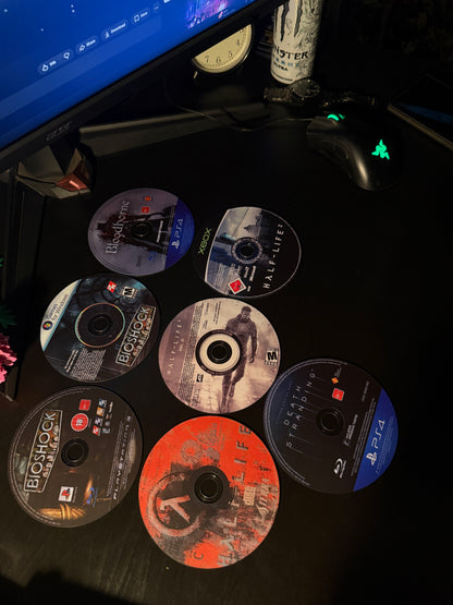 GAME CD DECOR SET