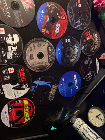 GAME CD DECOR SET