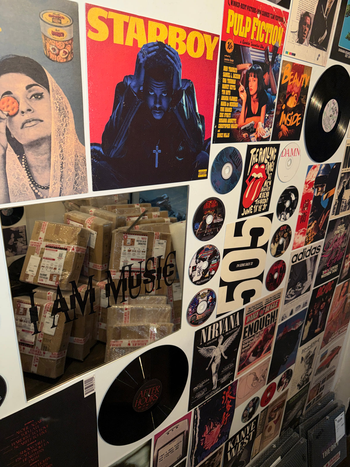 ULTIMATE WALL DECOR BUNDLE
