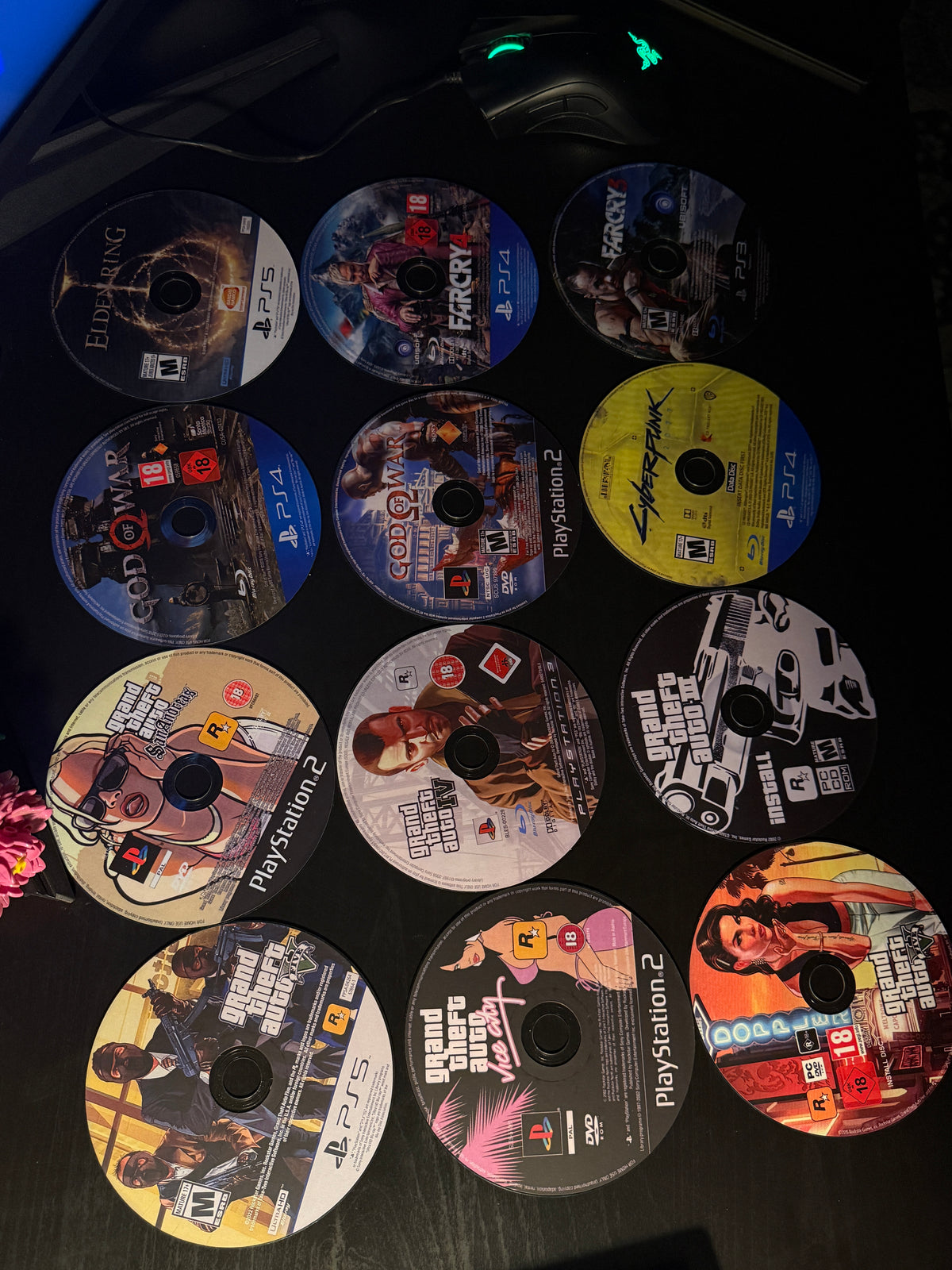 GAME CD DECOR SET