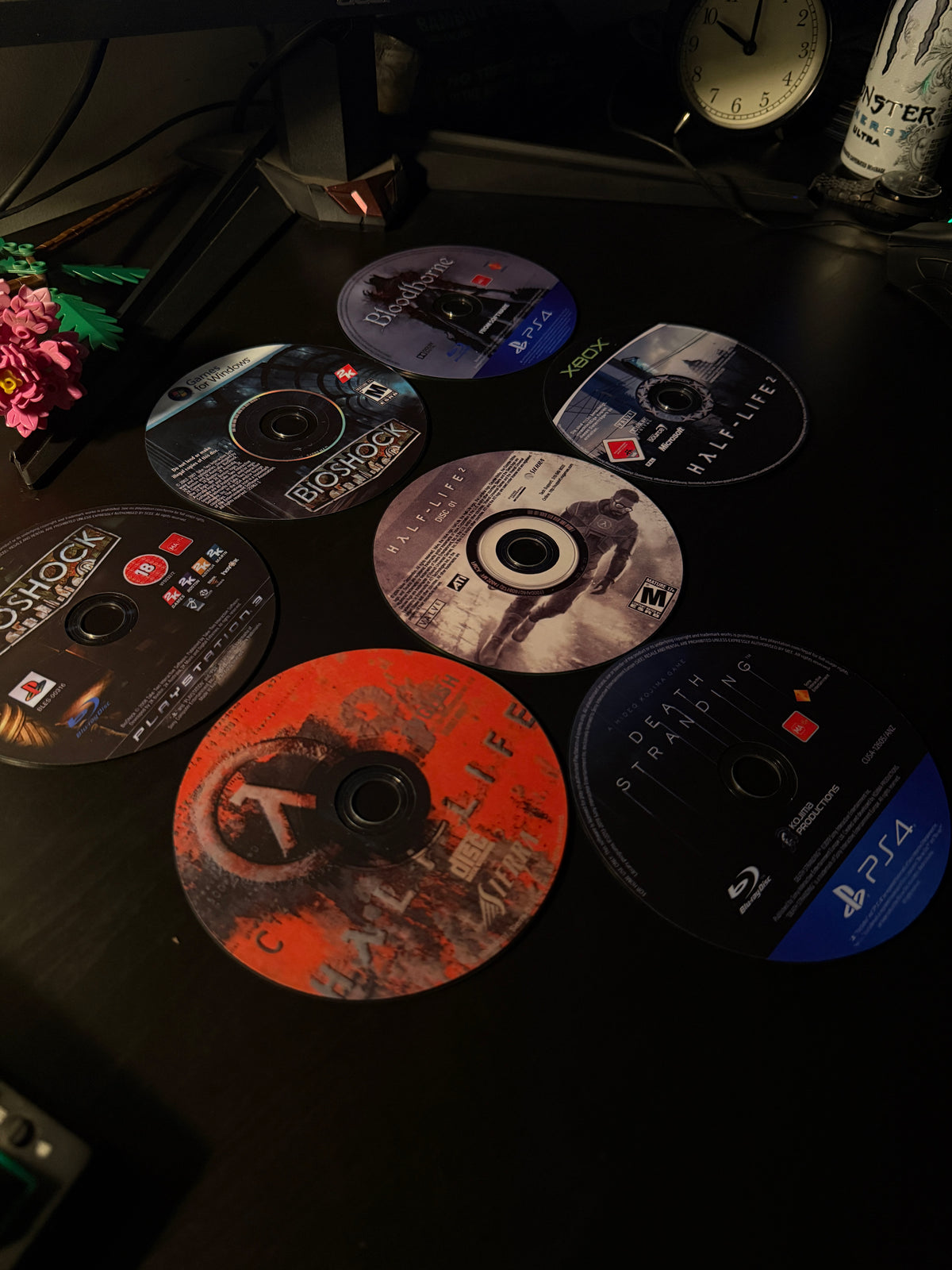 GAME CD DECOR SET