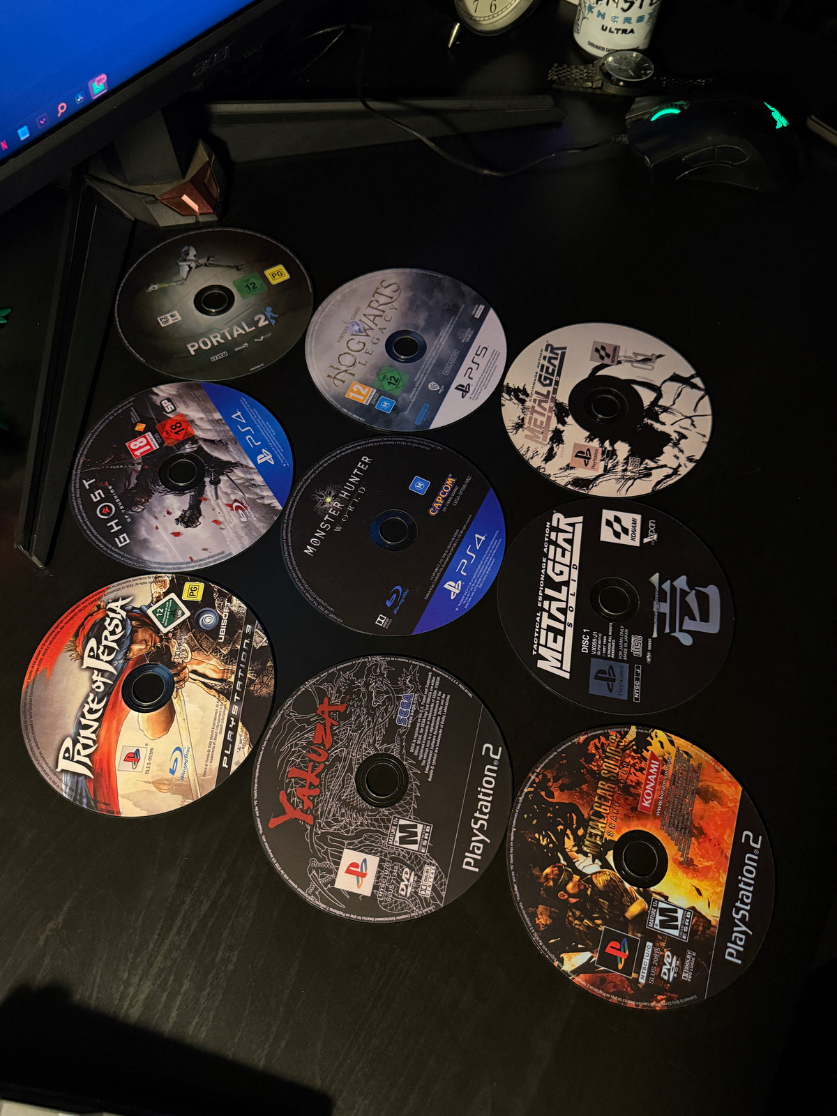 GAME CD DECOR SET