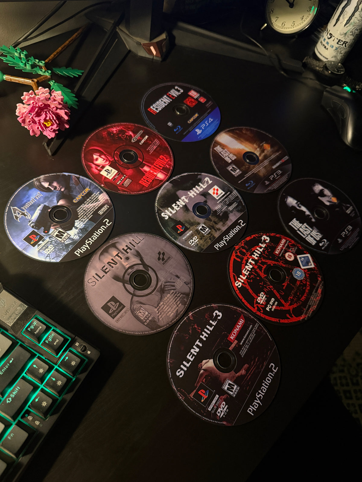 GAME CD DECOR SET