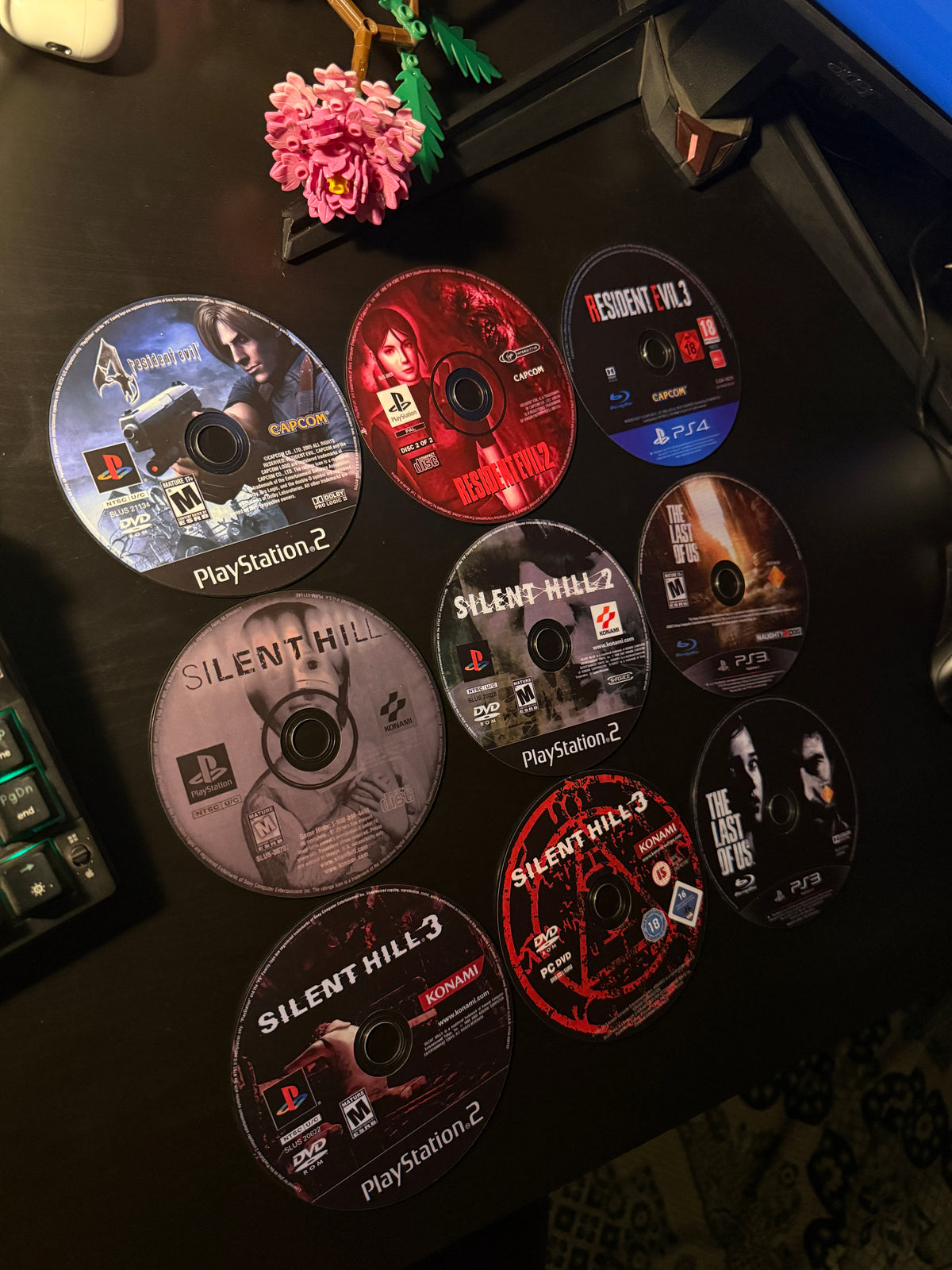 GAME CD DECOR SET