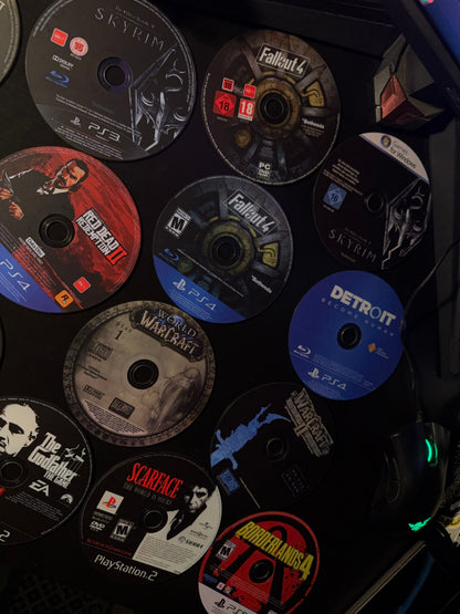 GAME CD DECOR SET