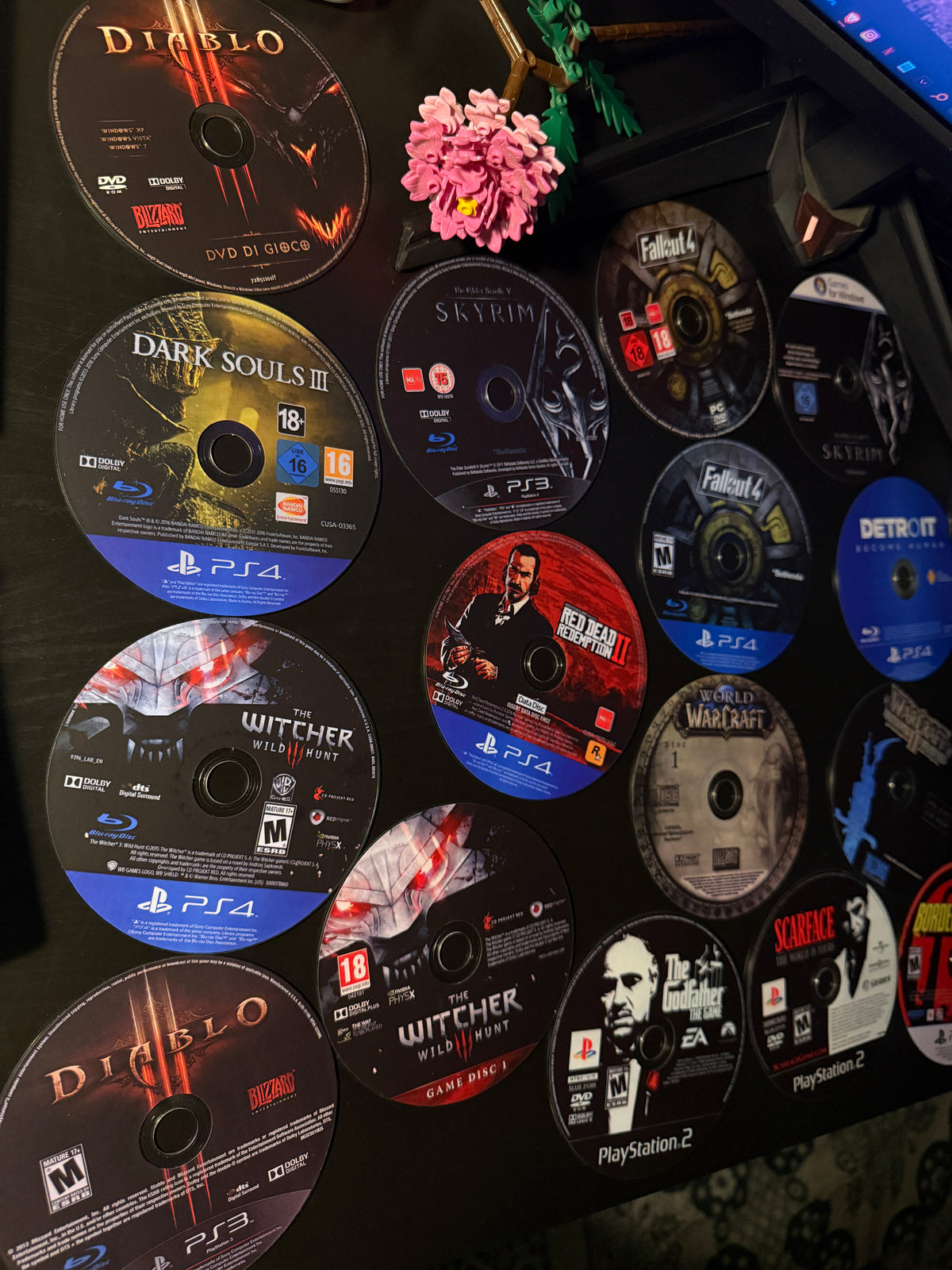 GAME CD DECOR SET