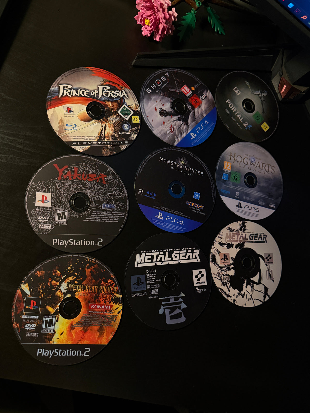 GAME CD DECOR SET